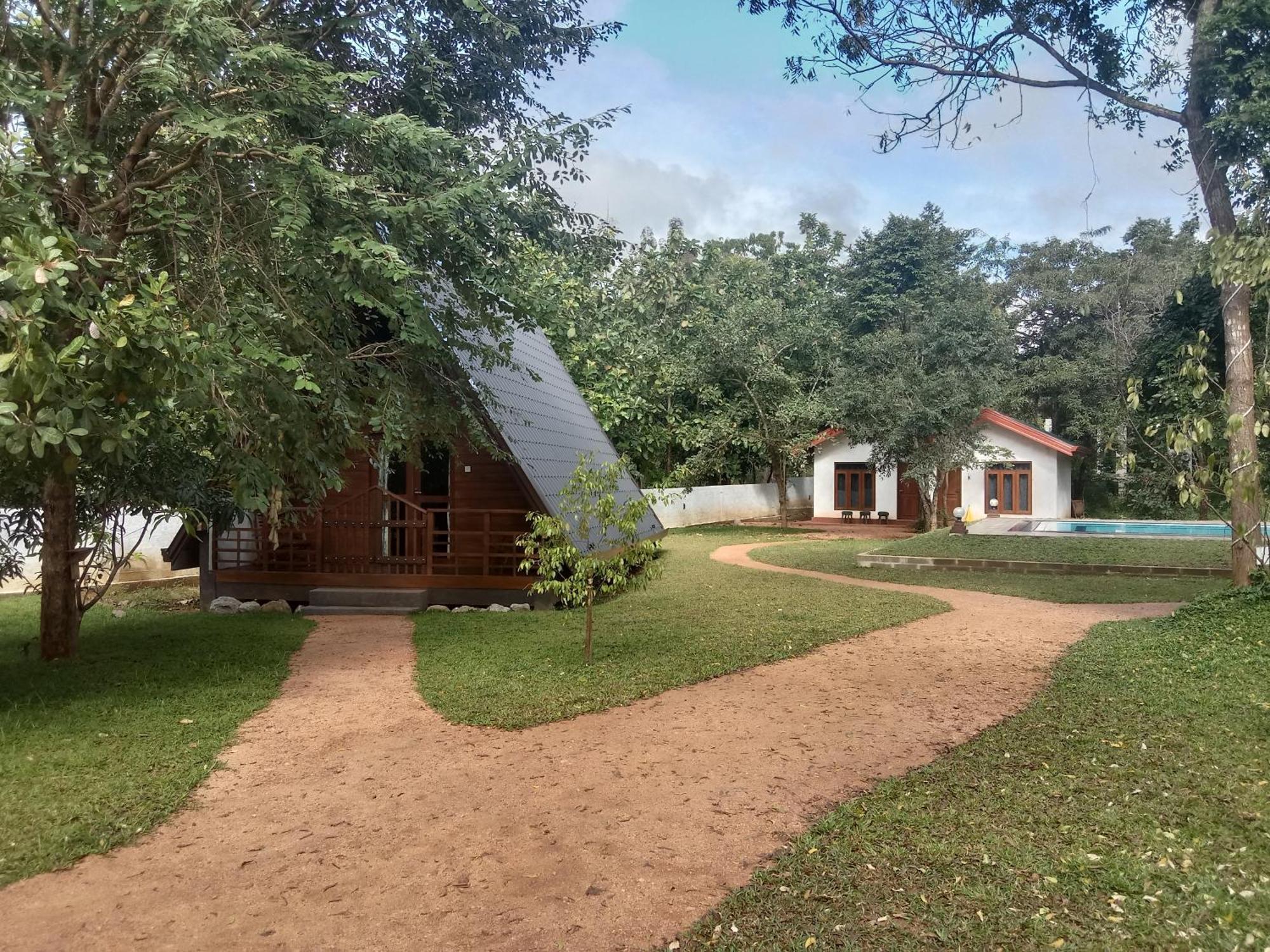 Lion King Jungle Cabanas Sigiriya Exterior photo
